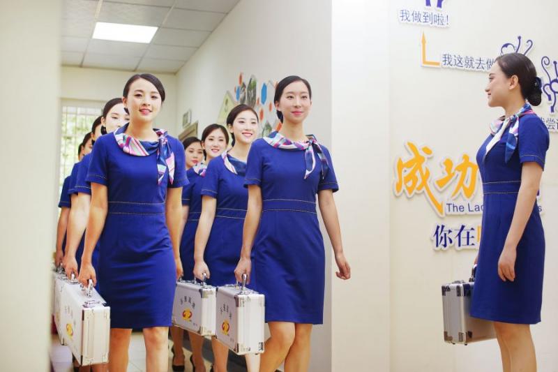 1658135081778387.jpg 3.”峨眉秀“团队岗前交接班仪式.jpg